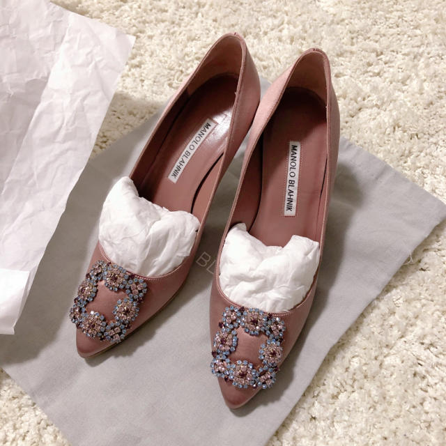 MANOLO BLAHNIK - マノロブラニク✨ハンギシ✨