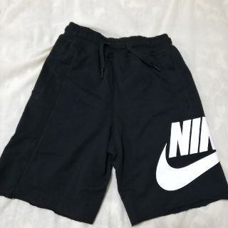 ナイキ(NIKE)のNIKE ナイキ ハーフパンツ 150 大人気 新品  スウェット(パンツ/スパッツ)