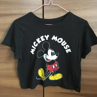 ディズニー(Disney)のミッキー　ショート丈　Tシャツ(Tシャツ(半袖/袖なし))