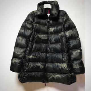 モンクレール 迷彩 ダウンコート(レディース)の通販 3点 | MONCLERの