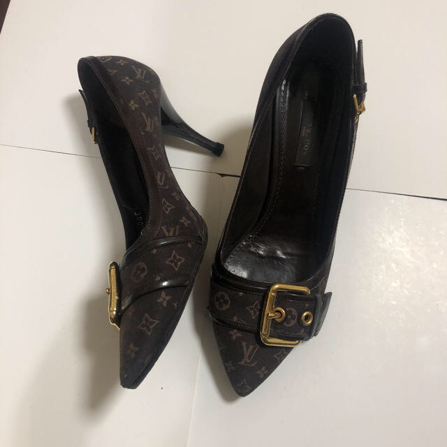 LOUIS VUITTON(ルイヴィトン)の正規品 ルイヴィトン モノグラム ミニ パンプス 36 1/2 レディースの靴/シューズ(ハイヒール/パンプス)の商品写真