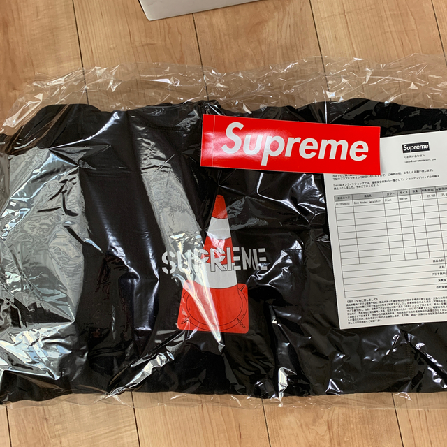 Supreme(シュプリーム)のCone Hooded Sweatshirt メンズのトップス(パーカー)の商品写真