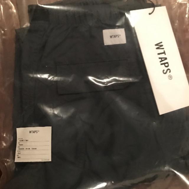 W)taps(ダブルタップス)のルヒィー様専用Wtaps 18aw track pants グレイ S メンズのパンツ(ワークパンツ/カーゴパンツ)の商品写真