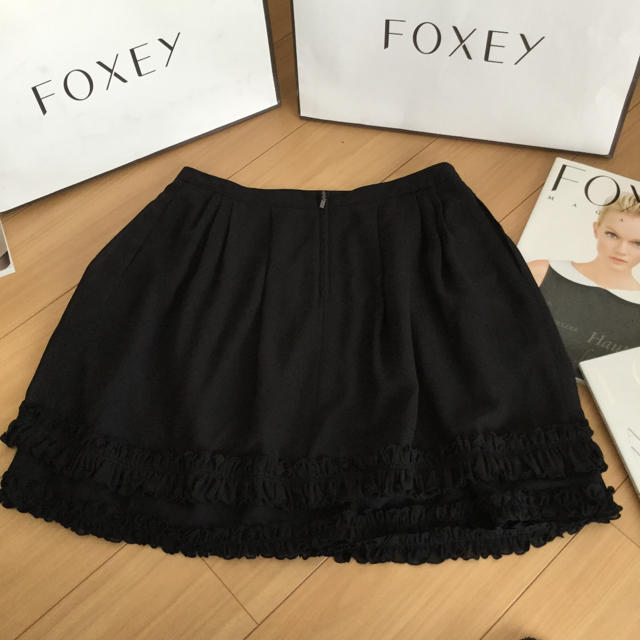 FOXEY(フォクシー)の♡FOXEY フォクシー　ダブルフリルスカート♡ レディースのスカート(ひざ丈スカート)の商品写真