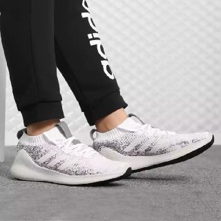 アディダス(adidas)の
定10789円限定進化系ランニング!アディダスピュアバウンス新品スニーカー白
(スニーカー)