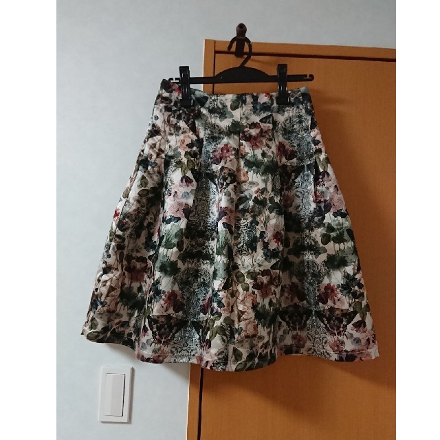 RINASCIMENTO(リナシメント)のリナッシメント スカート xs 中古美品 レディースのスカート(ひざ丈スカート)の商品写真