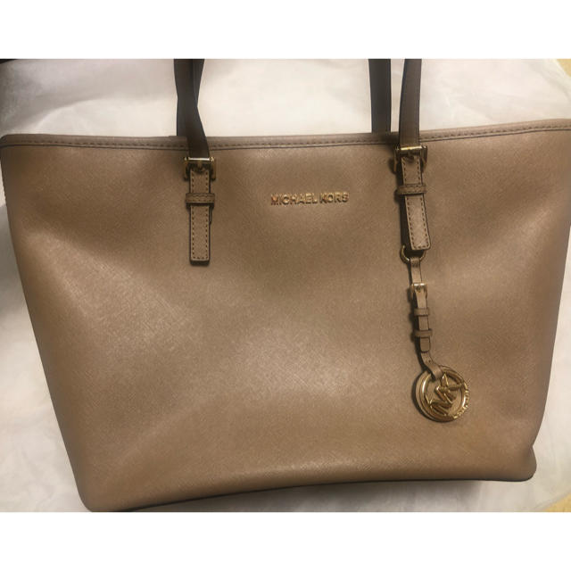 値下げ！Michael Kors A4サイズ　トートバッグ　キャメル色