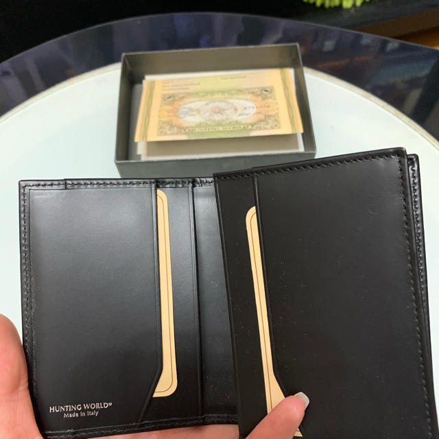 ハンティングワールド 本革カードケース 新品未使用 ハンティングワールド 本革カードケース 新品未使用