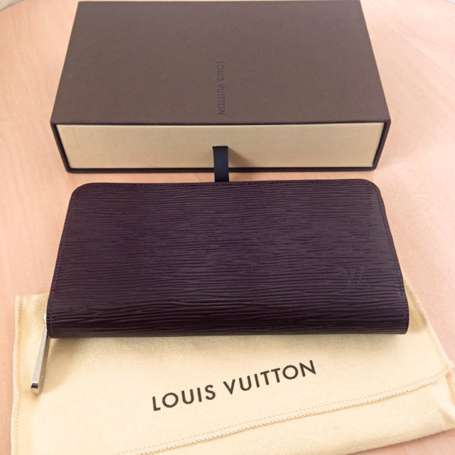 LOUIS VUITTON(ルイヴィトン)のkana.hirano.37様3/1まで レディースのファッション小物(財布)の商品写真