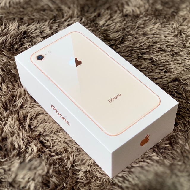 au購入時期iPhone8 64GB ゴールド SIMロック解除済 新品未使用 おまけ付き