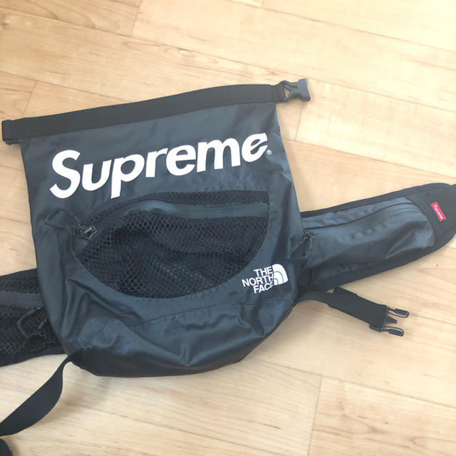 Supreme  TNF 17SS Waterproof WaistBag