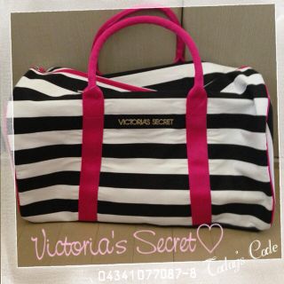 ヴィクトリアズシークレット(Victoria's Secret)のボーダーボストンバッグ♡(ボストンバッグ)