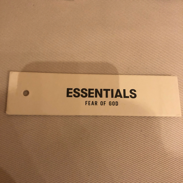 FEAR OF GOD(フィアオブゴッド)のFOG essentials ロンT メンズのトップス(Tシャツ/カットソー(七分/長袖))の商品写真