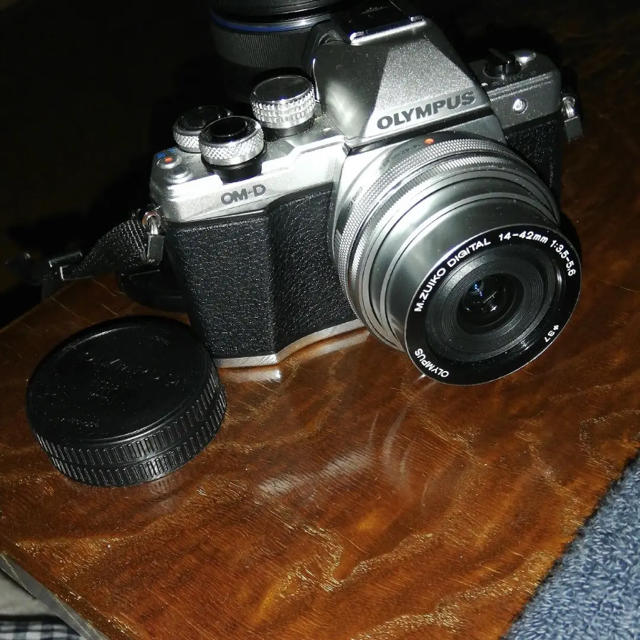 OLYMPUSミラーレス一眼カメラ OM-D E-M10 MarkII EZ 春新作の 19355円