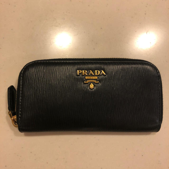 PRADA キーケース ブラック 黒