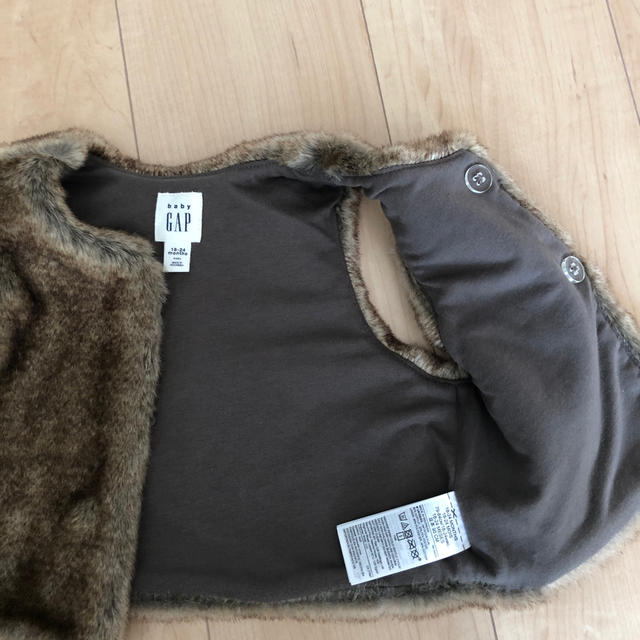 GAP Kids(ギャップキッズ)の子供服 ベスト キッズ/ベビー/マタニティのキッズ服女の子用(90cm~)(ジャケット/上着)の商品写真