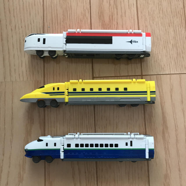 BANDAI(バンダイ)の変身ブーブ 新幹線から電車 キッズ/ベビー/マタニティのおもちゃ(電車のおもちゃ/車)の商品写真