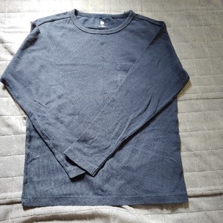 ユニクロ(UNIQLO)のUNIQLO　ネイビーロングTシャツ　140　(Tシャツ/カットソー)