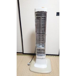 サンヨー(SANYO)のサンヨー 電気ヒーター ハロゲンヒーター
800W

サンヨー スリムファンヒー(電気ヒーター)