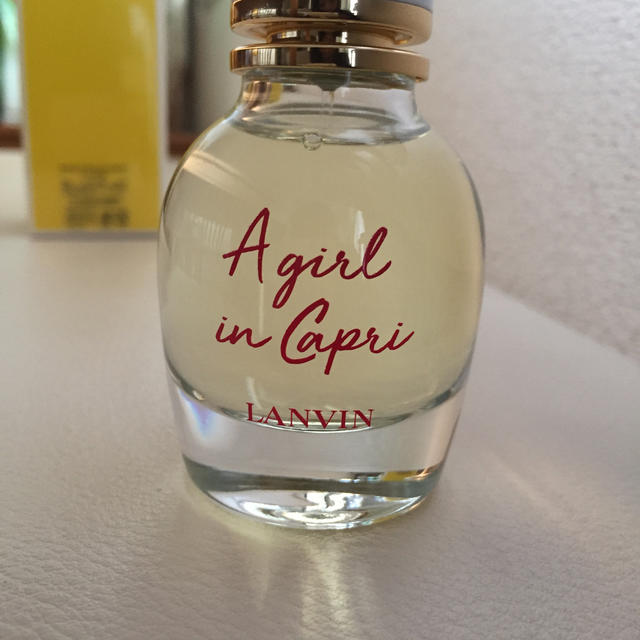 LANVIN(ランバン)のLANVIN♡ランバン ア・ガール・イン・カプリ オードトワレ 30㎖ コスメ/美容の香水(香水(女性用))の商品写真