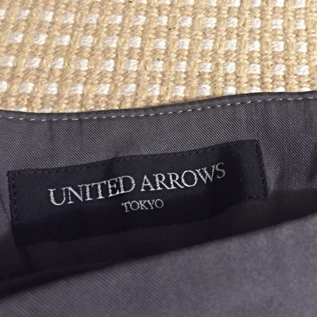 UNITED ARROWS(ユナイテッドアローズ)のUA グレーパンツ レディースのパンツ(クロップドパンツ)の商品写真