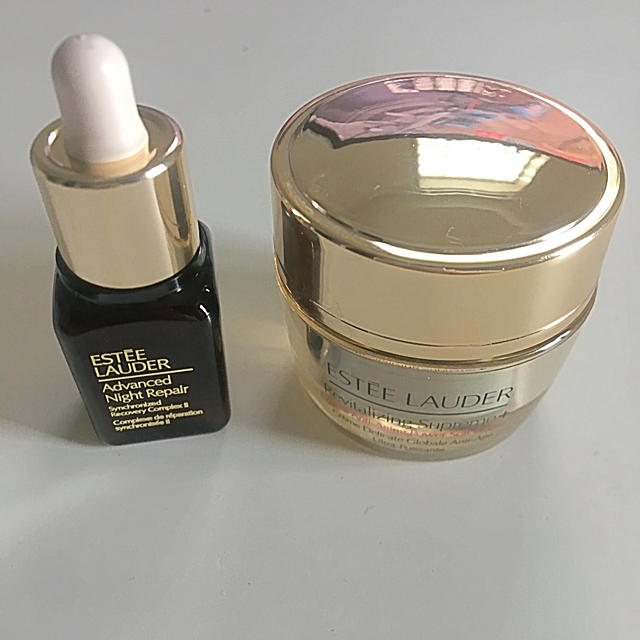 Estee Lauder(エスティローダー)のエスティーローダー ミニセット コスメ/美容のスキンケア/基礎化粧品(美容液)の商品写真