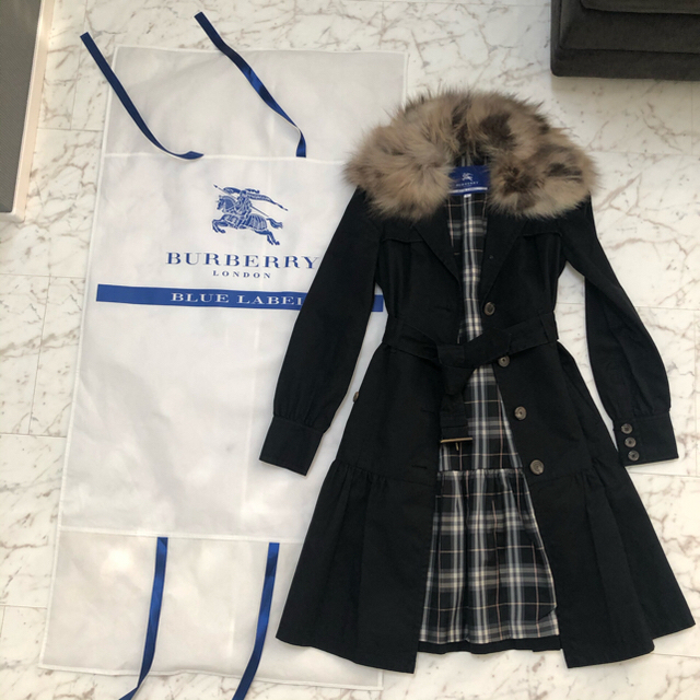 BURBERRY BLUE LABEL(バーバリーブルーレーベル)のBURBERRY コート レディースのジャケット/アウター(トレンチコート)の商品写真