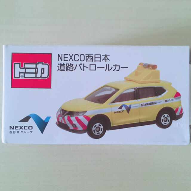 T-ARTS(タカラトミーアーツ)のトミカ　パトロールカー　非売品　 エンタメ/ホビーのおもちゃ/ぬいぐるみ(ミニカー)の商品写真