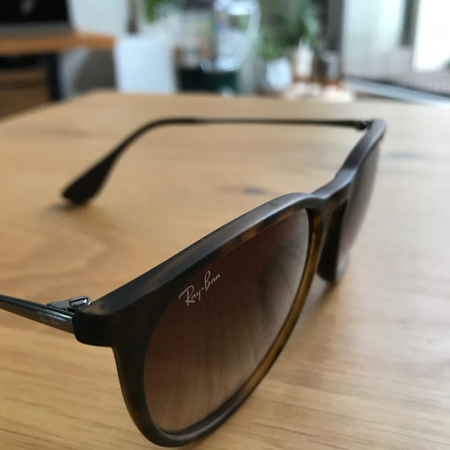 Ray-Ban(レイバン)のサングラス レイバン エリカ ユニセックス ハバナ 型番rb417/1354 レディースのファッション小物(サングラス/メガネ)の商品写真