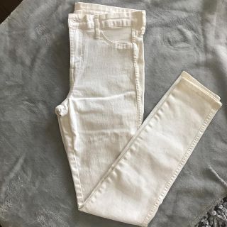 エイチアンドエム(H&M)のホワイト パンツ skinny ankle(デニム/ジーンズ)