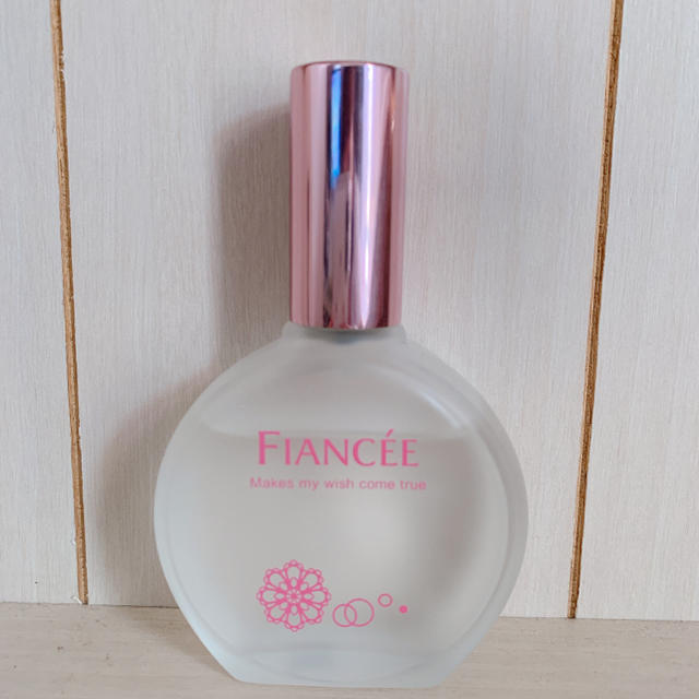 FIANCEE(フィアンセ)のフィアンセ　香水 コスメ/美容の香水(香水(女性用))の商品写真