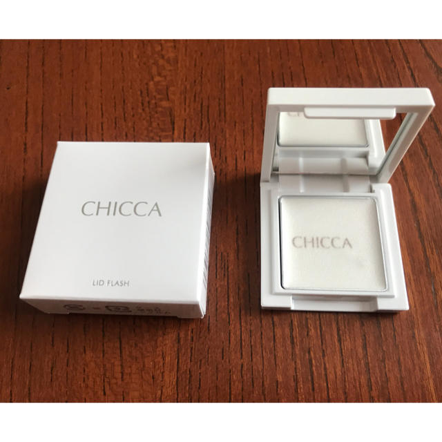 新品【CHICCA】リッドフラッシュ 06 シェリング コスメ/美容のベースメイク/化粧品(アイシャドウ)の商品写真
