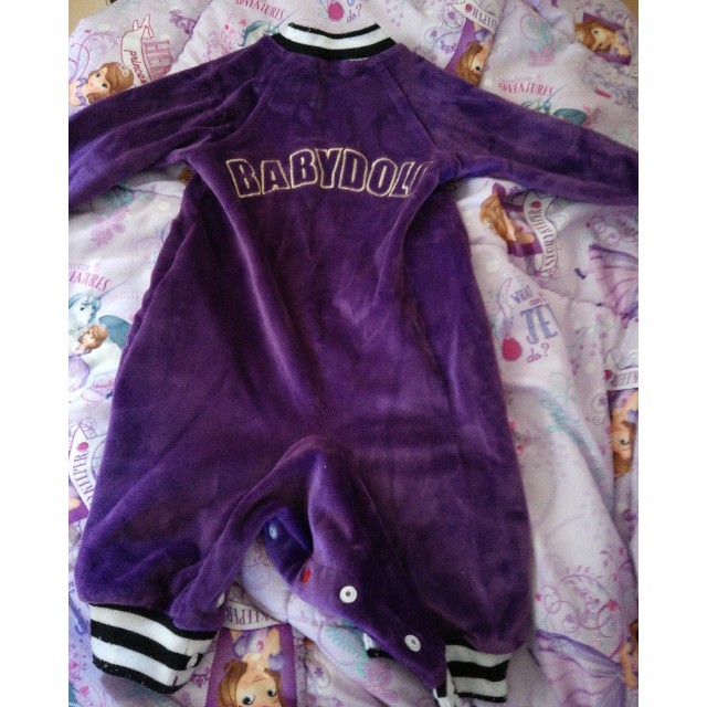 BABYDOLL(ベビードール)のベビードール　ベロア　ロンパース キッズ/ベビー/マタニティのベビー服(~85cm)(ロンパース)の商品写真