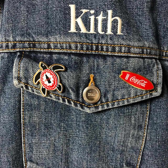 Levi's(リーバイス)のkith coca cola コカコーラ デニムジャケット Lサイズ メンズのジャケット/アウター(Gジャン/デニムジャケット)の商品写真