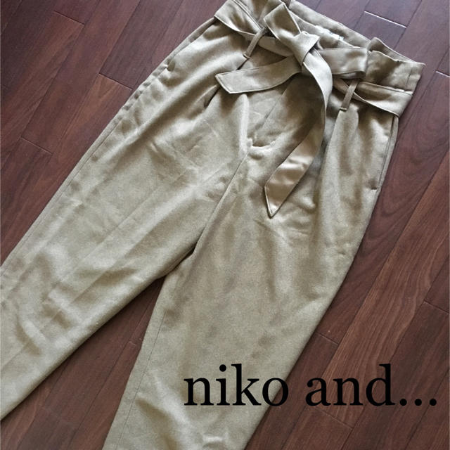 niko and...(ニコアンド)の☆美品☆niko and… ウエストリボンパンツ 冬素材 レディースのパンツ(カジュアルパンツ)の商品写真