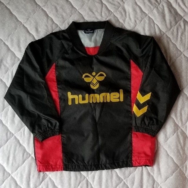 hummel(ヒュンメル)のhummel 　中綿入りピステ上下　130cm スポーツ/アウトドアのサッカー/フットサル(ウェア)の商品写真