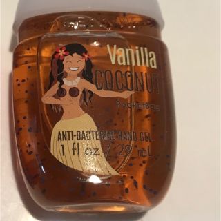 バスアンドボディーワークス(Bath & Body Works)のハワイ土産　花ラクマさん専用ページ(ハンドクリーム)