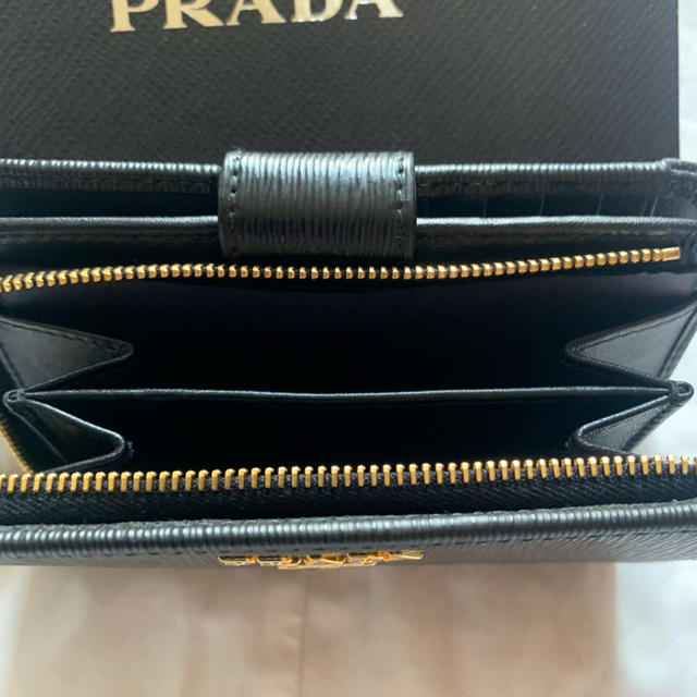 PRADA(プラダ)の新品　【プラダ 】　二つ折り財布 黒 1ML225  VITELLO MOVE レディースのファッション小物(財布)の商品写真