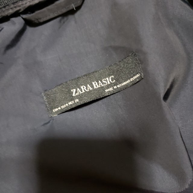 ZARA(ザラ)のZARA　フリルマウンテンパーカー レディースのジャケット/アウター(ナイロンジャケット)の商品写真