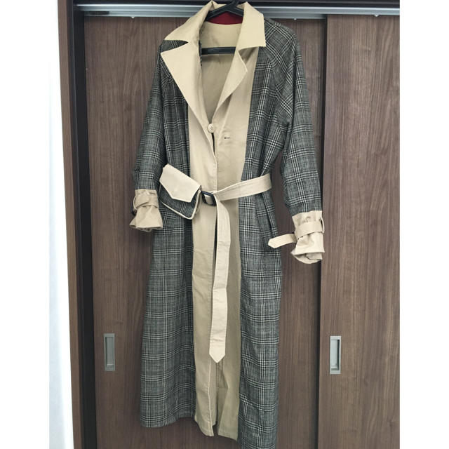 Ameri VINTAGE(アメリヴィンテージ)のREVERSIBLE TRENCH COATベージュ レディースのジャケット/アウター(トレンチコート)の商品写真