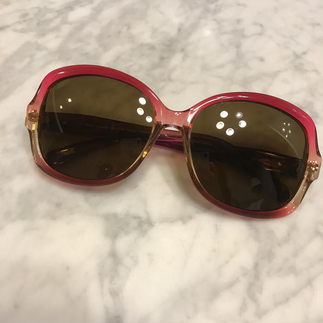 kate spade new york(ケイトスペードニューヨーク)のkate spadeサングラス レディースのファッション小物(サングラス/メガネ)の商品写真