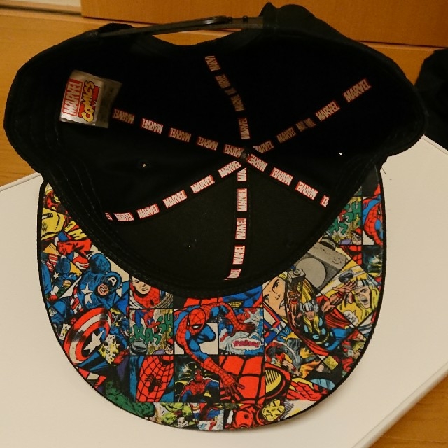 MARVEL(マーベル)の marvel社GOLD文字刺繍cap メンズの帽子(キャップ)の商品写真