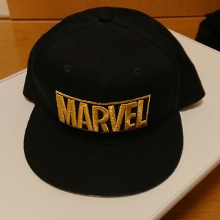 マーベル(MARVEL)の marvel社GOLD文字刺繍cap(キャップ)