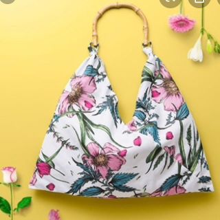 ロクシタン(L'OCCITANE)の新品】ロクシタン　エルバヴェールスカーフバッグ  バンブーハンドル(ショルダーバッグ)