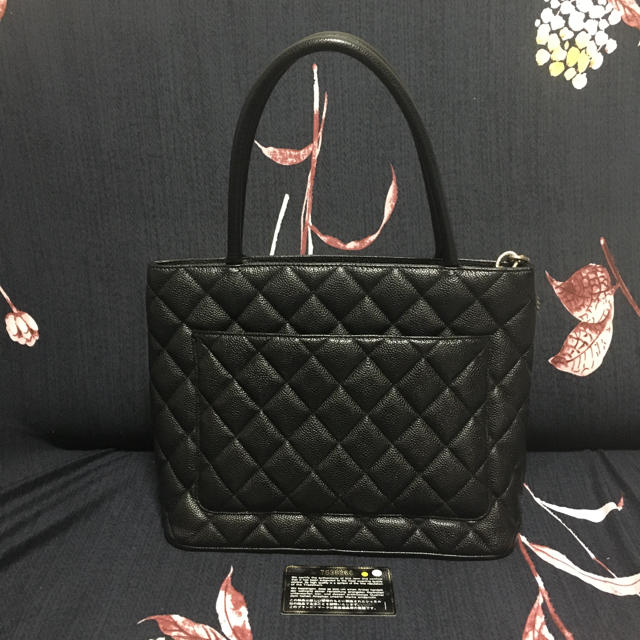 CHANEL(シャネル)の極美品　シャネル　復刻トート レディースのバッグ(トートバッグ)の商品写真