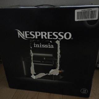 ネスレ(Nestle)の【新品・未使用】NESPRESSO　inissia　C40BK(コーヒーメーカー)