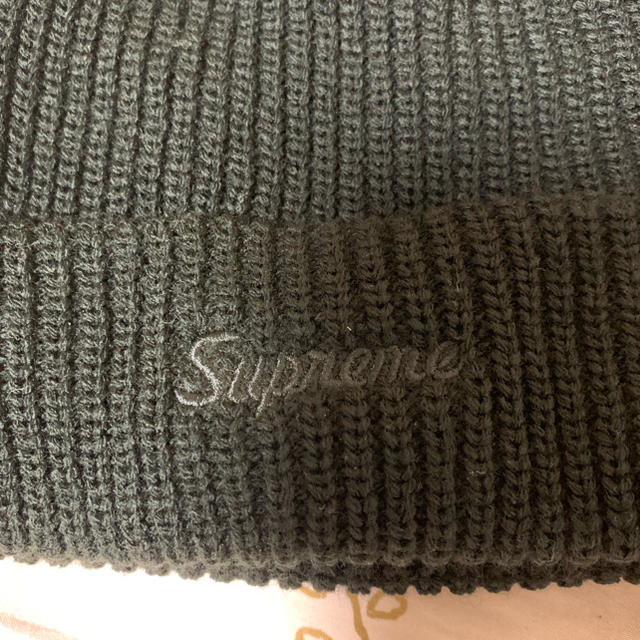 Supreme(シュプリーム)のsupreme ビーニー BLACK メンズの帽子(ニット帽/ビーニー)の商品写真