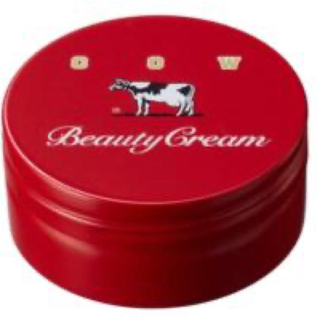 COW(カウブランド)の赤箱クリーム コスメ/美容のボディケア(ボディクリーム)の商品写真