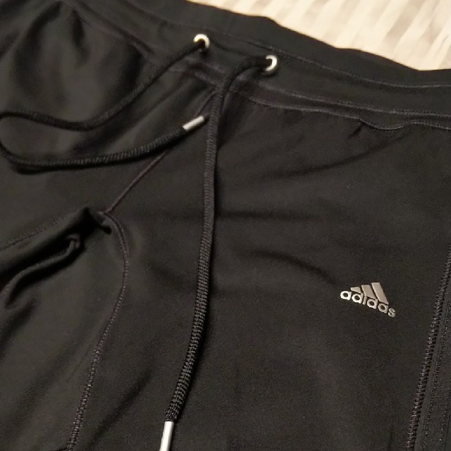 adidas(アディダス)の値下げ　adidas アディダス ハーフパンツ M レディースのパンツ(ハーフパンツ)の商品写真