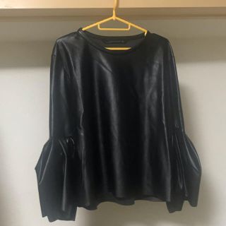 ザラ(ZARA)のZARA レザートップス(カットソー(長袖/七分))